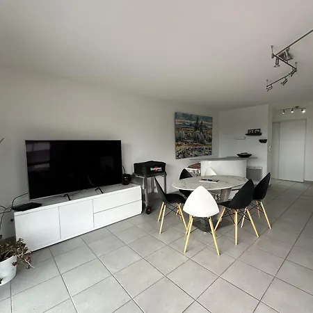 : Superbe 4 Pieces Climatise Avec Terrasse Et Parking - Fr-1-472-194 * Sète